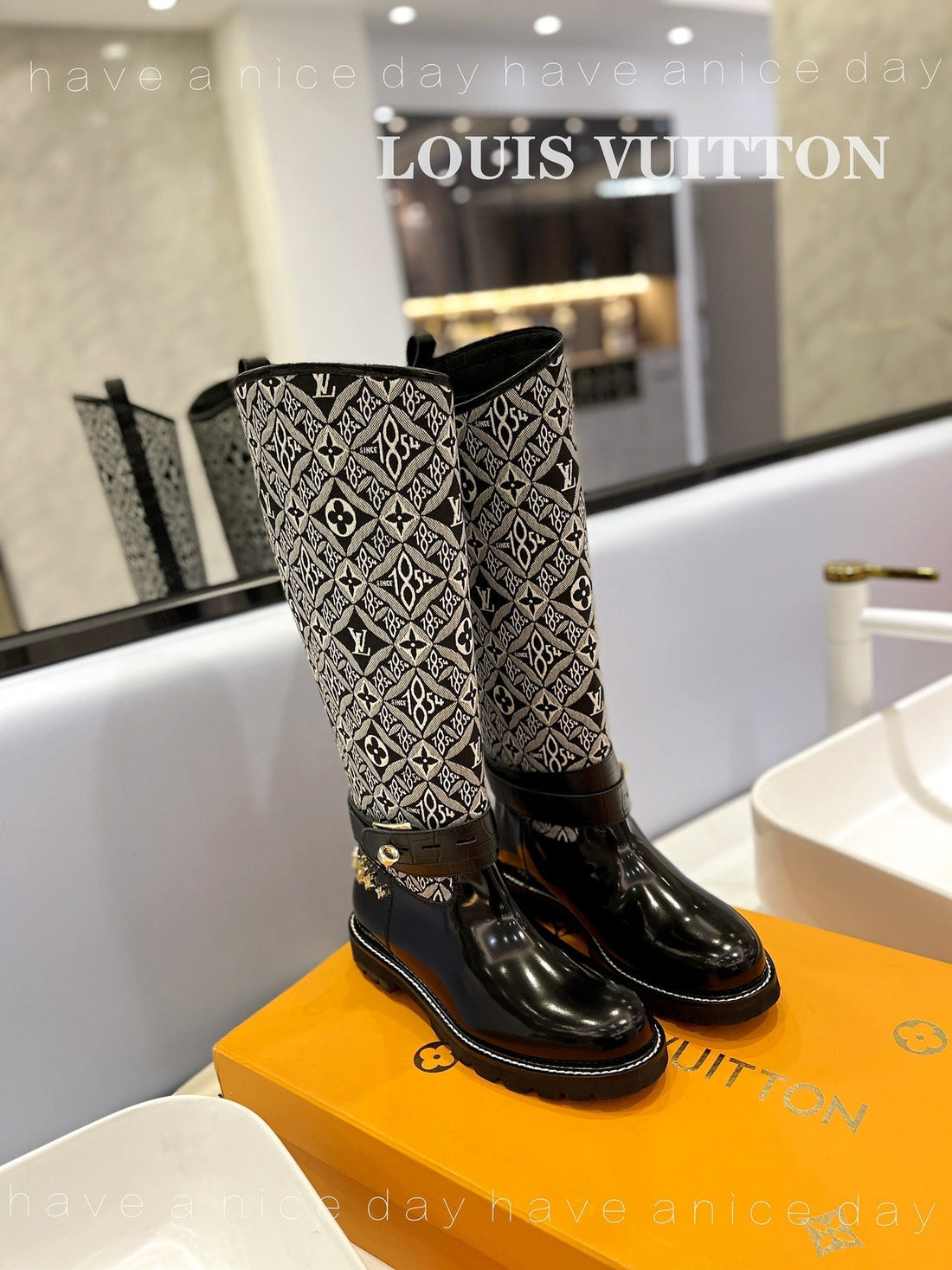 Premium Louis Vuitton BOOTS 027