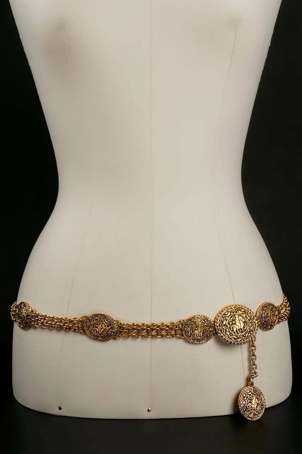 Ceinture en m�tal dor� Chanel 1980s