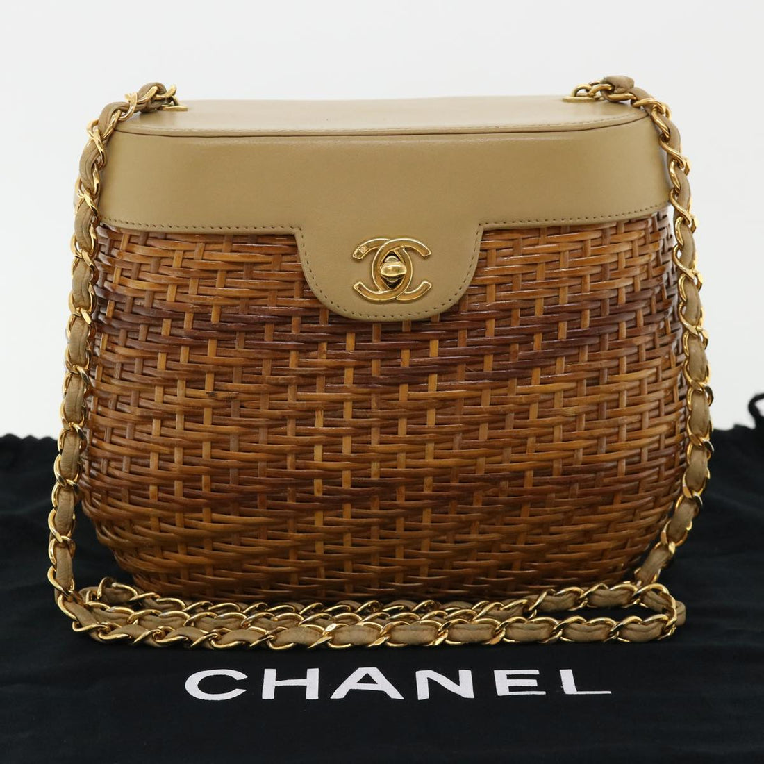 CHANEL Shoulder Bag