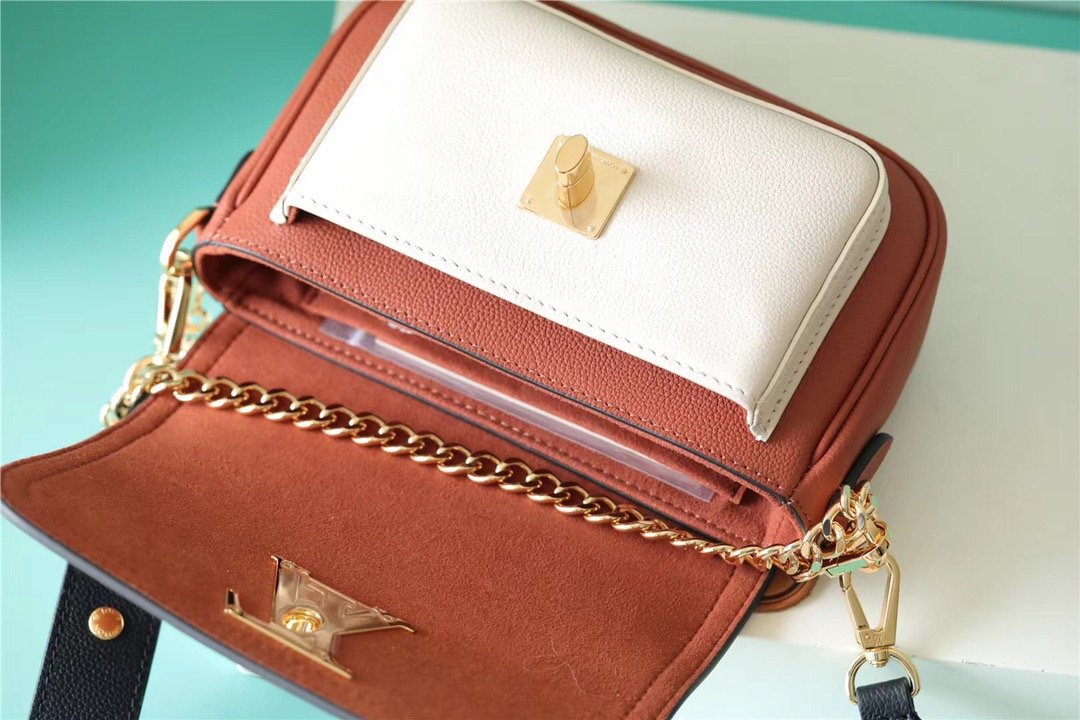 LV Lockme Ttlmder Chataigne Brown For Womtlm,  Shoulder And Crossbody Bags 7.5in/19cm LV 