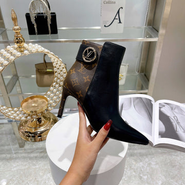 Premium Louis Vuitton BOOTS 024