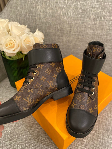 Premium Louis Vuitton BOOTS 051