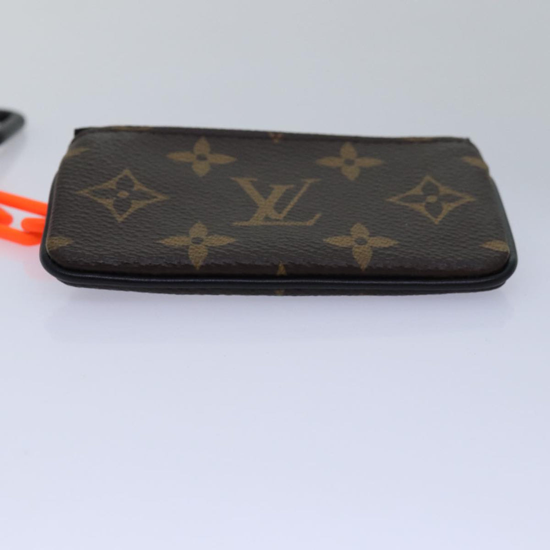 LOUIS VUITTON Solar Wallet