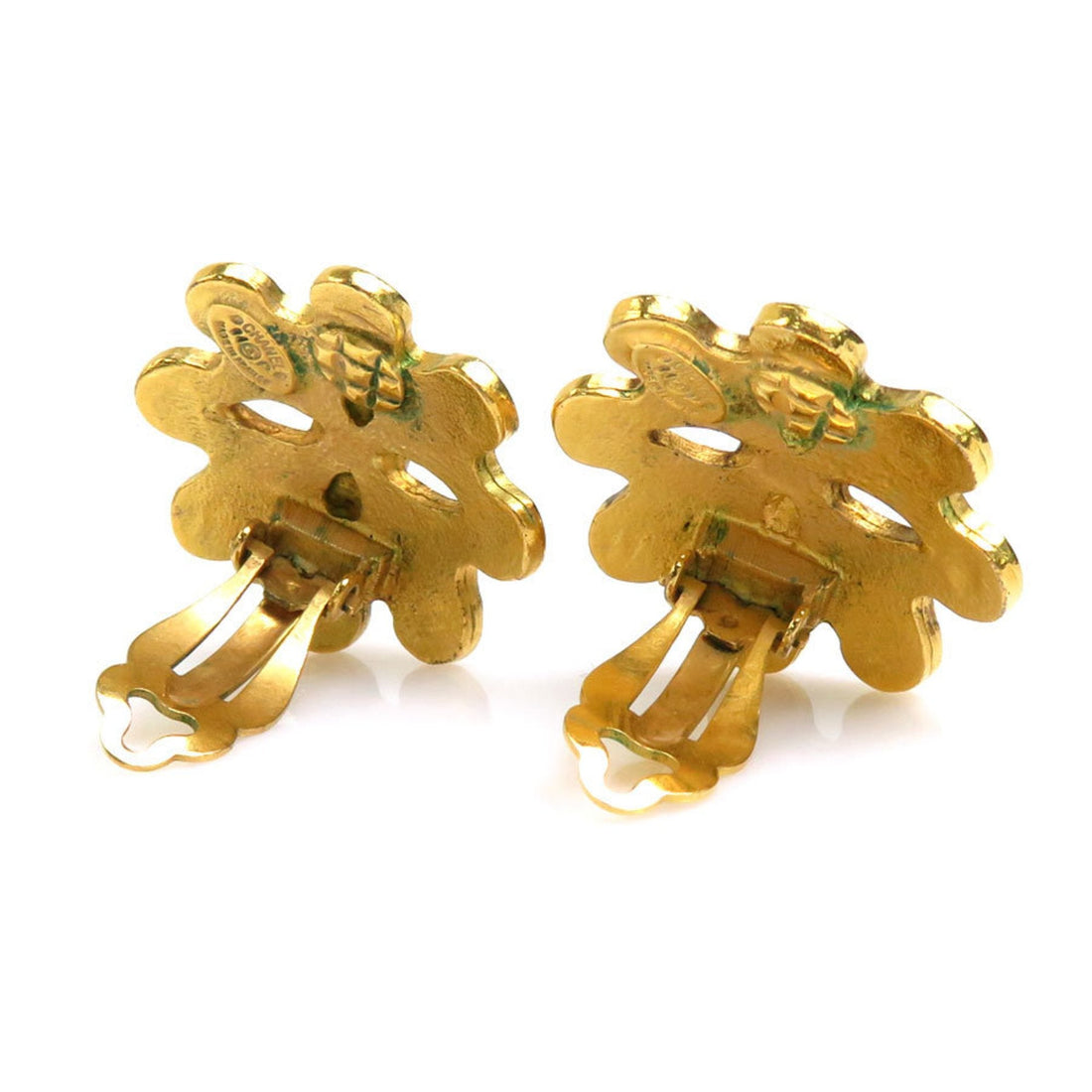 Chanel earrings here mark metal gold ladies