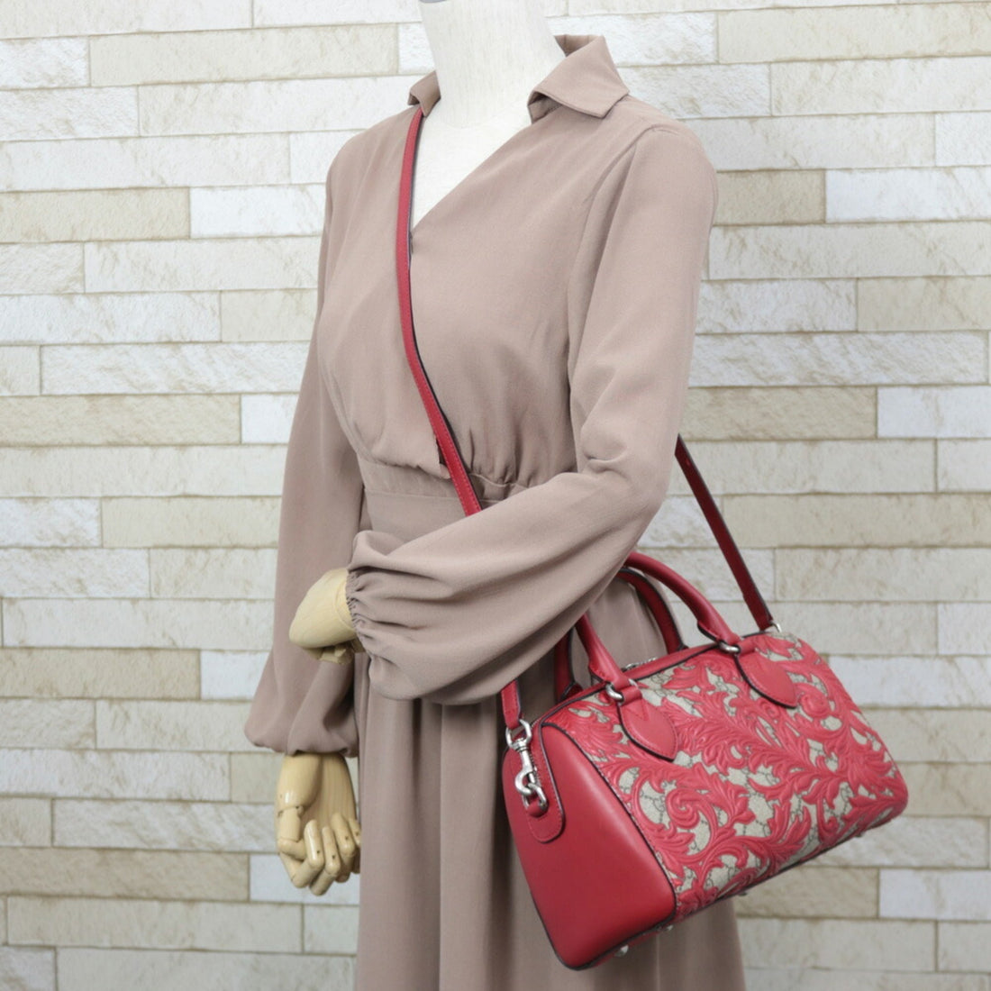 Gucci Shoulder Bag GG Supreme Handbag Arabesque Mini Boston Ladies