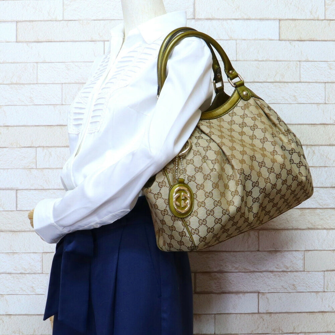 Gucci GG Shoulder Old Bag Ladies