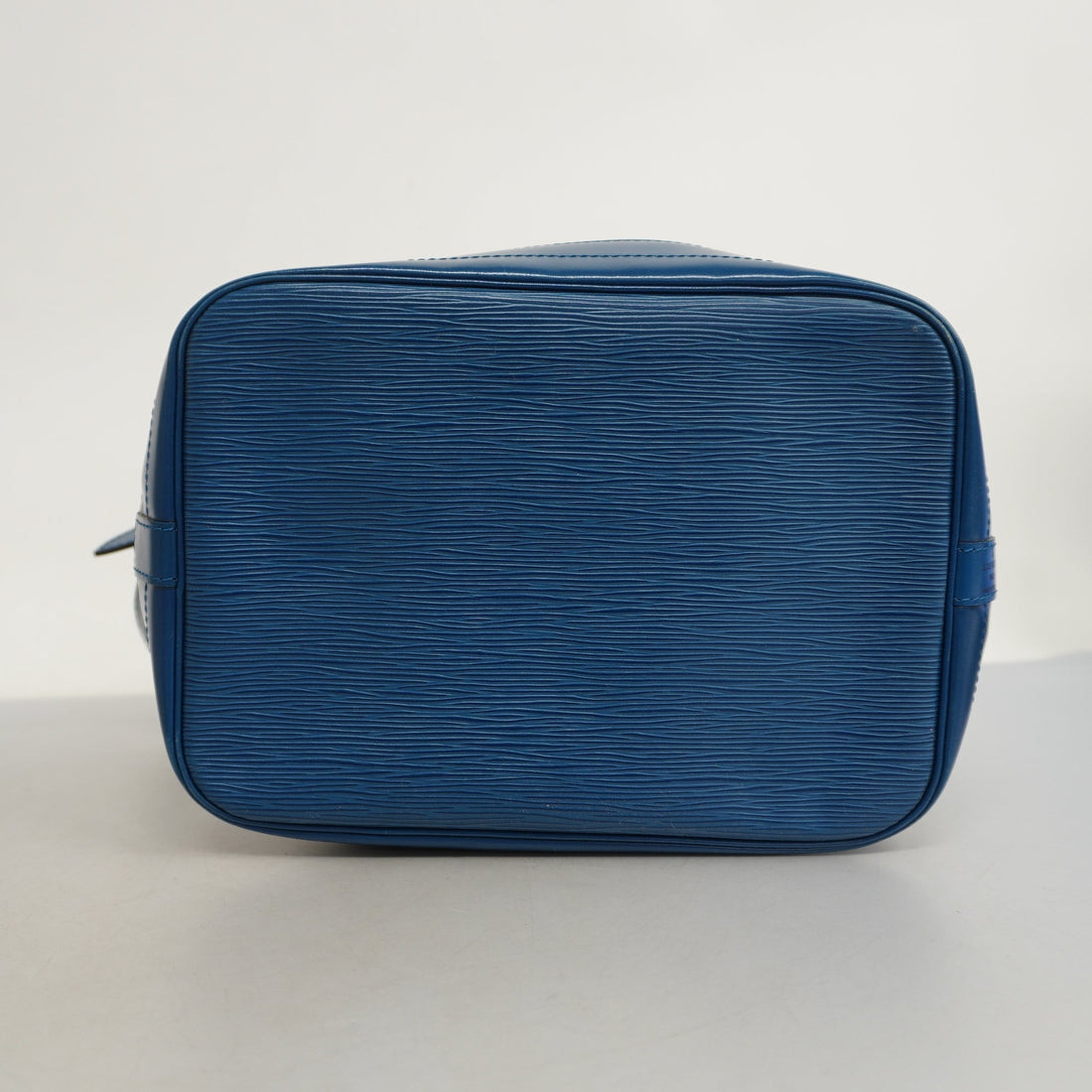 Louis Vuitton  Epi Noe M44005 Women's Shoulder Bag Toledo Blue