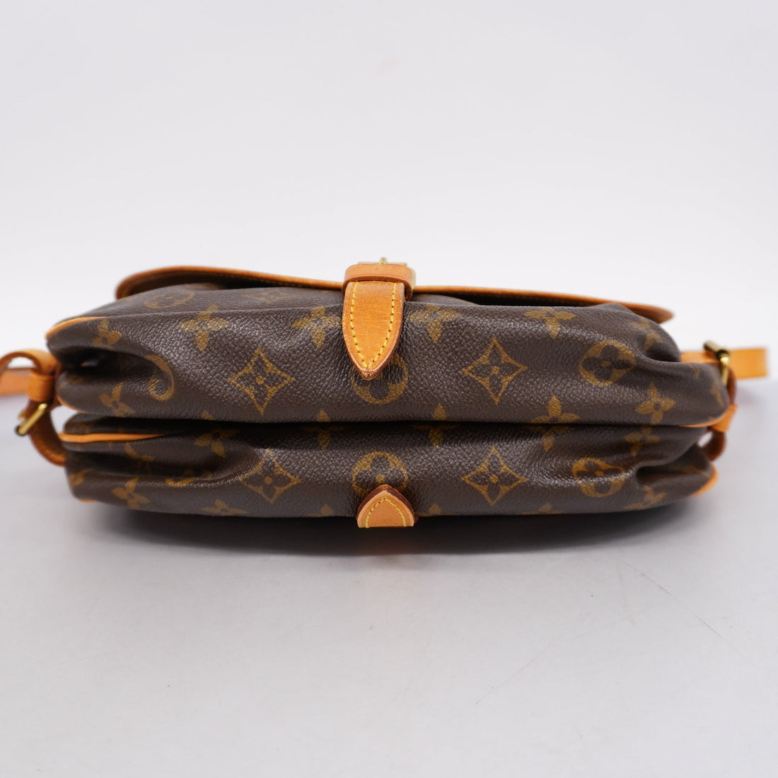 LOUIS VUITTONAuth Monogram Saumur 30 M42256 Women's Shoulder Bag