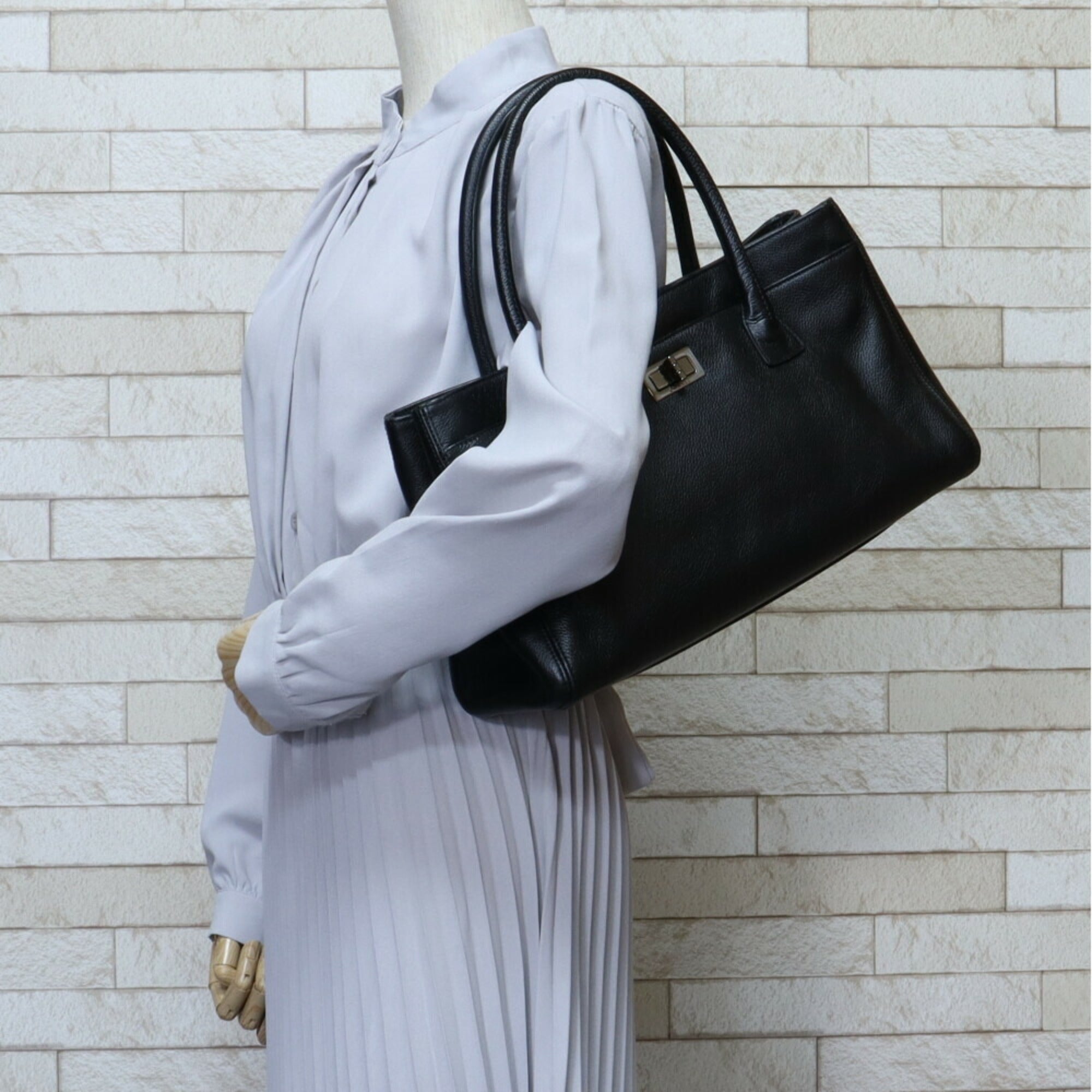 Chanel executive Tote Bag calf black ladies
