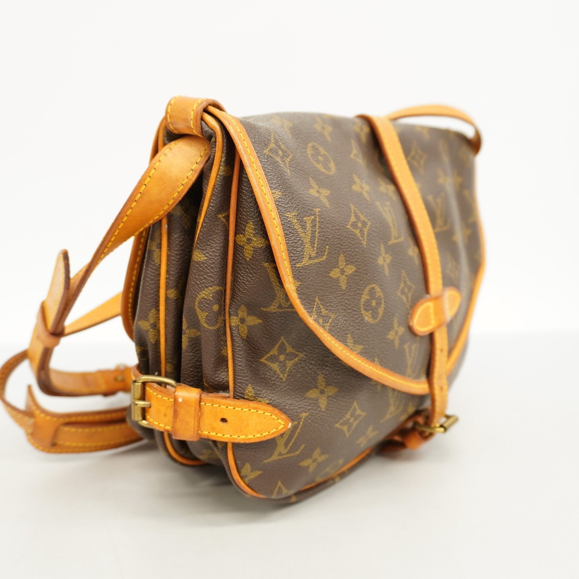 LOUIS VUITTONAuth Monogram Saumur 30 M42256 Women's Shoulder Bag