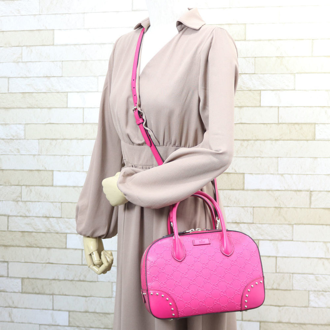 Gucci Shoulder Bag Handbag Pink Ladies