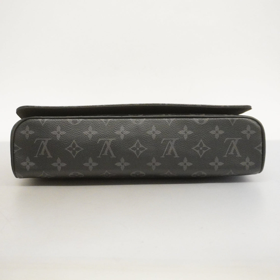 LOUIS VUITTONAuth Monogram Eclipse District MM NM M44001 Shoulder Bag