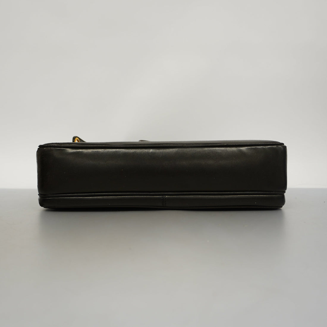 CHANEL   Chain Shoulder Women's Leather Shoulder Bag Black