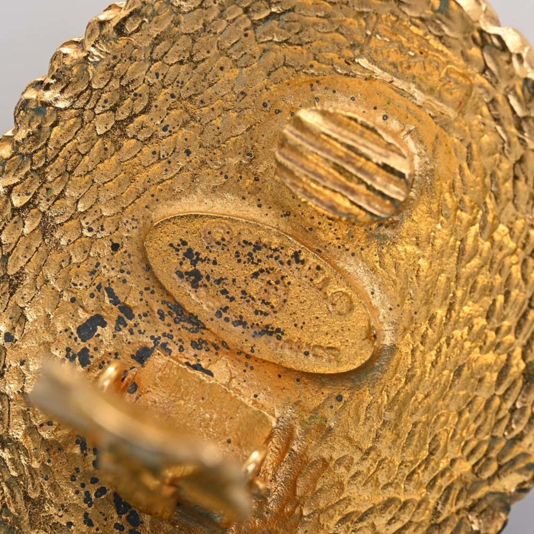 Chanel horse here mark earrings gold ladies