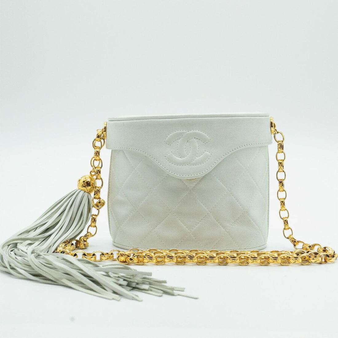 CHANEL Shoulder Bag Matelasse Leather White Gold Women's PD11