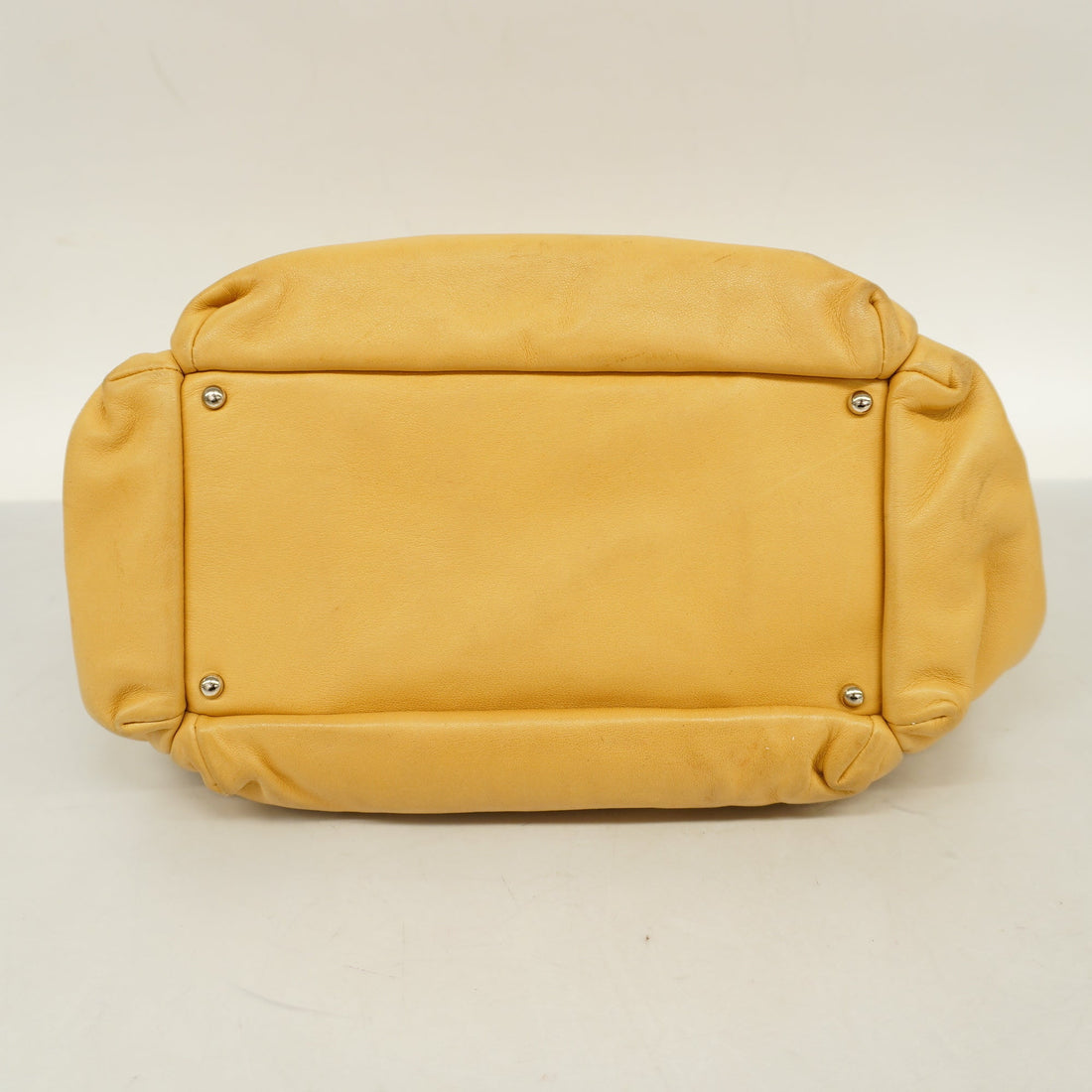 CHANEL   Chain Shoulder Women's Leather Shoulder Bag Beige