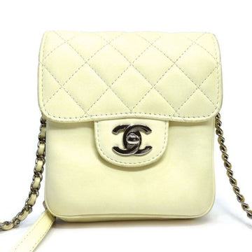 Chanel matelasse turn lock chain shoulder Bag pouch wallet white 16 series