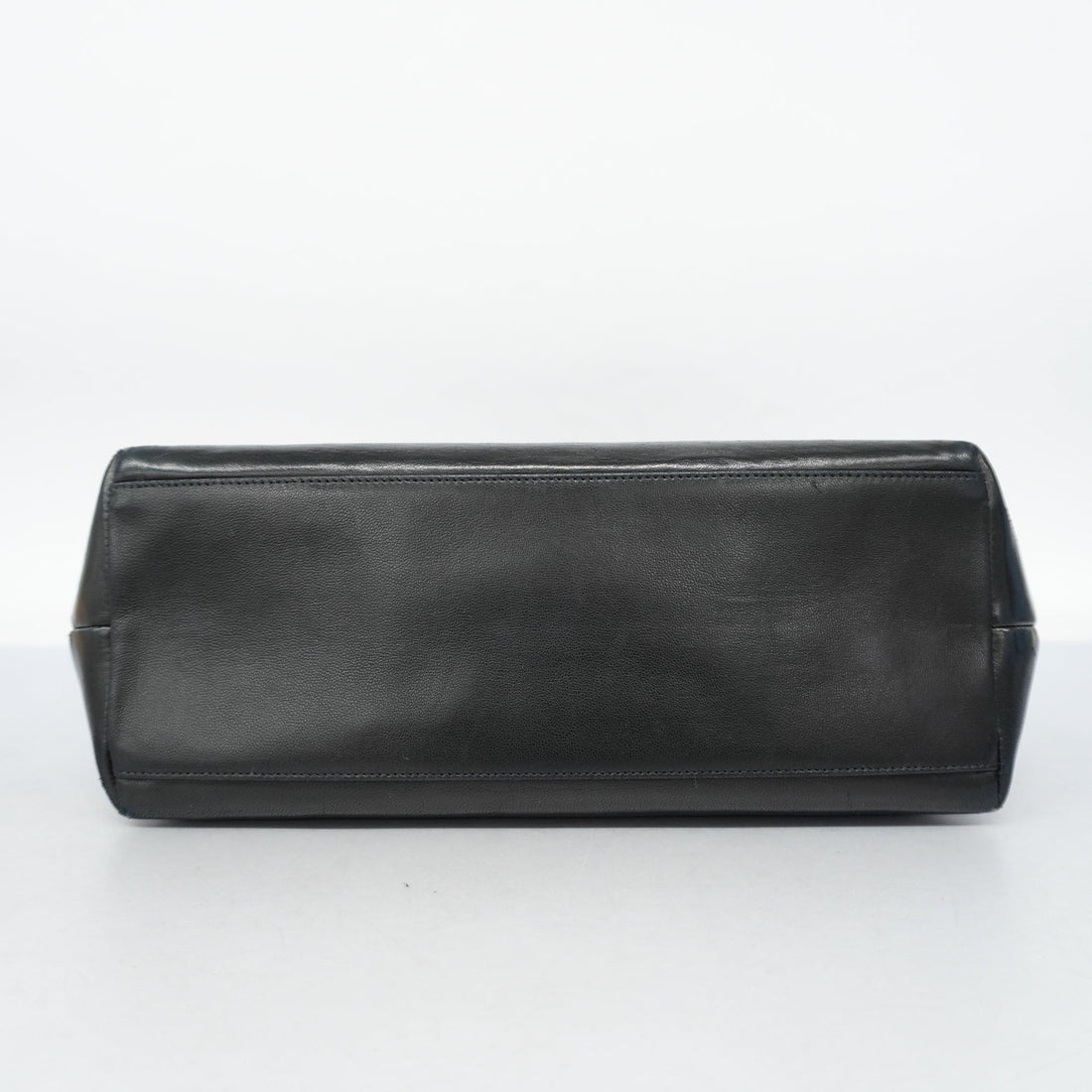 ChanelAuth  Chain Shoulder Women's Leather Shoulder Bag Black