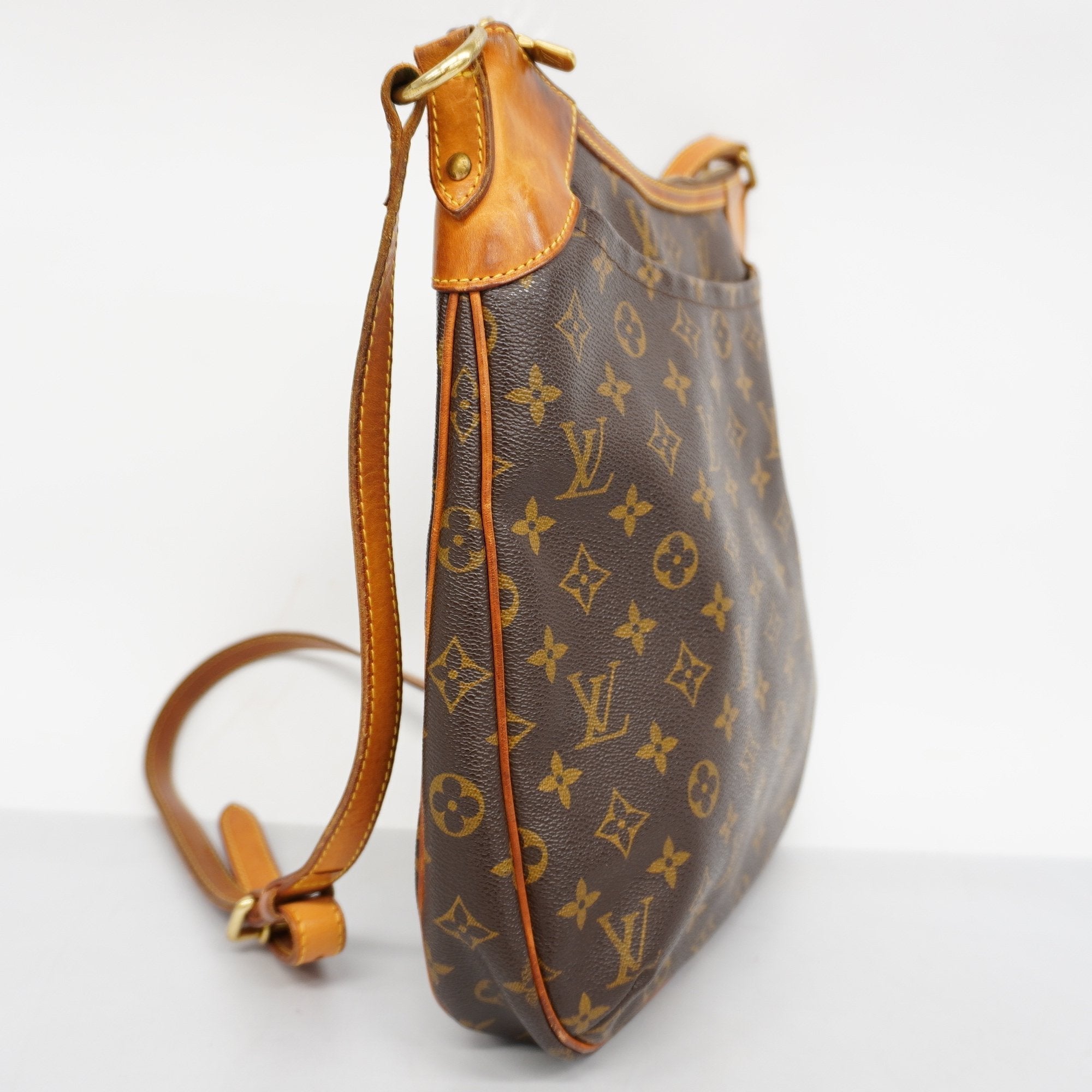 LOUIS VUITTONAuth Monogram Odeon MM M56389 Women's Shoulder Bag