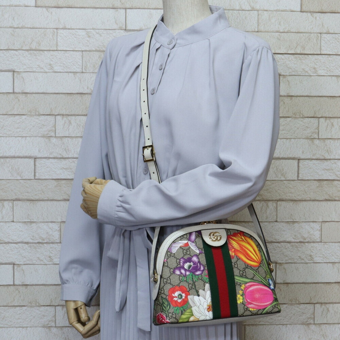 Gucci GG Flora Supreme Shoulder Bag Canvas Beige/Epony Women's