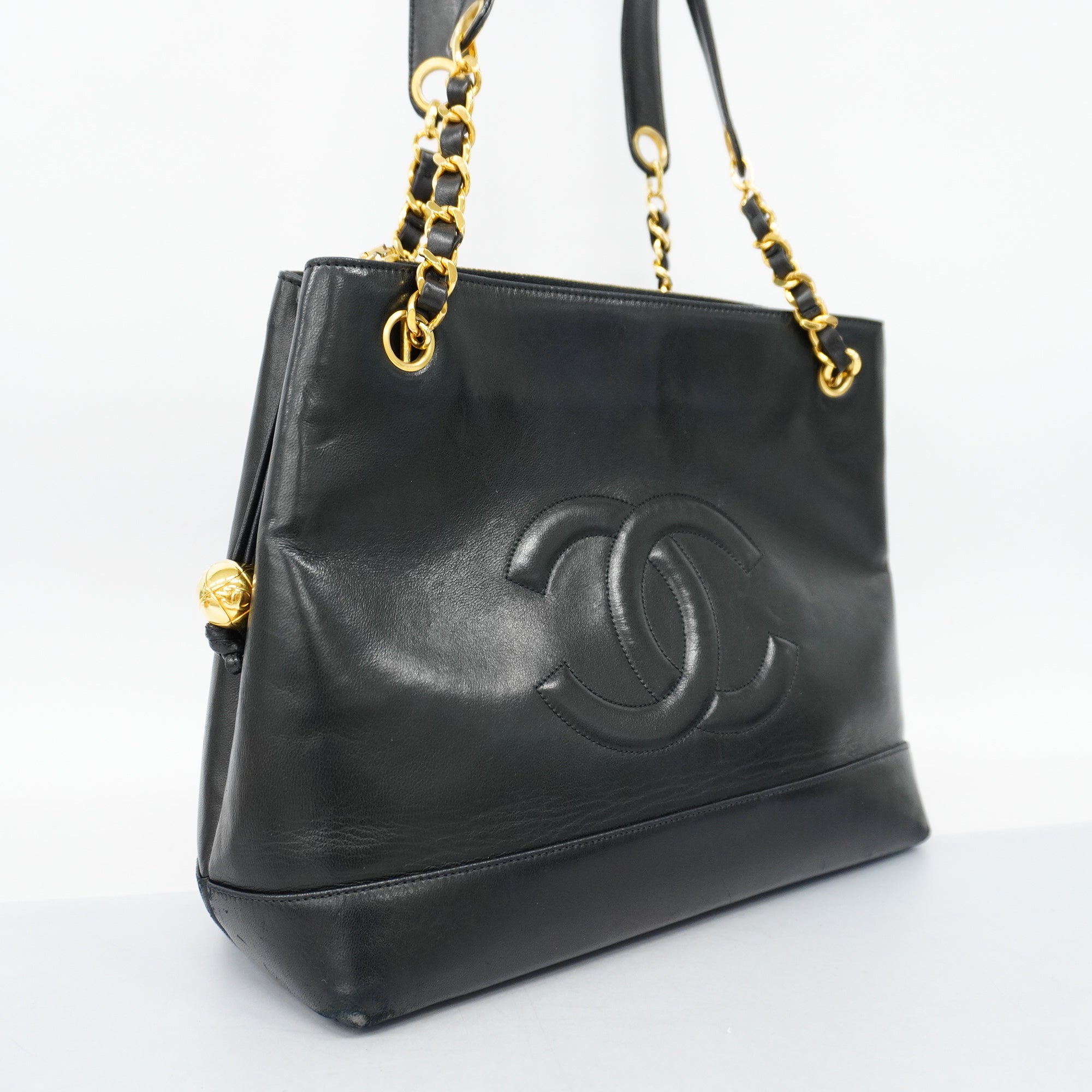 ChanelAuth  Chain Shoulder Women's Leather Shoulder Bag Black