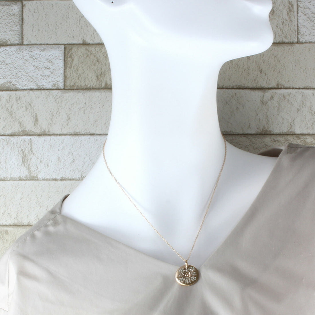 Gucci Necklace 18K Gold Ladies