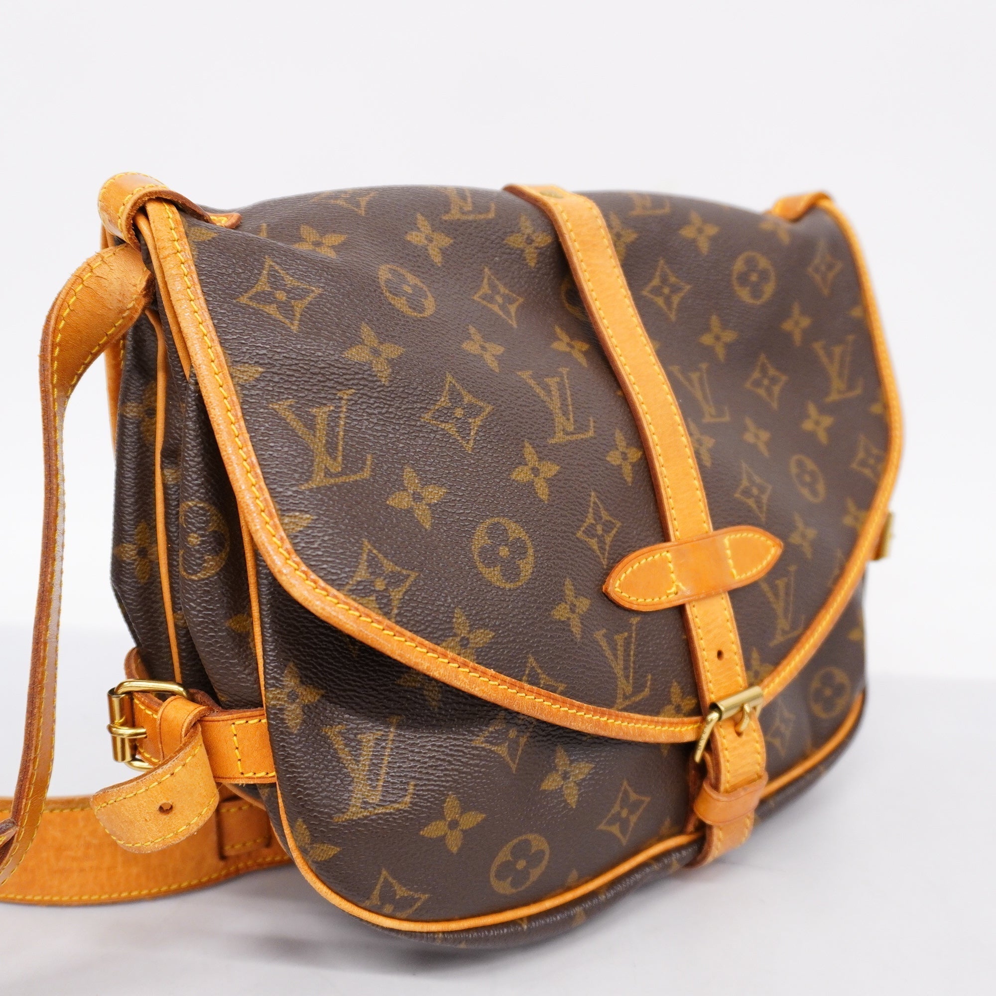 LOUIS VUITTONAuth Monogram Saumur 30 M42256 Women's Shoulder Bag