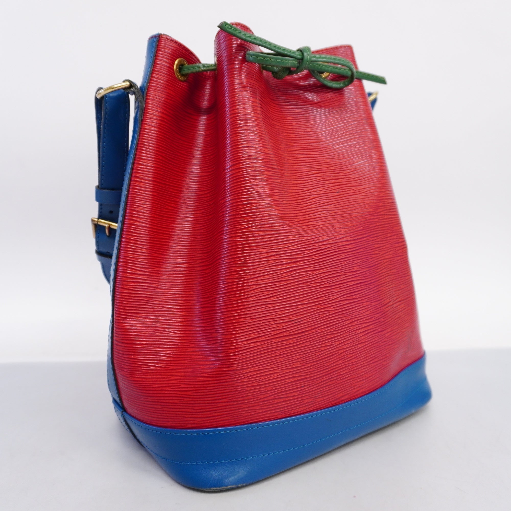 LOUIS VUITTONAuth Epi Noe M44084 Women's Shoulder Bag Borneo Green