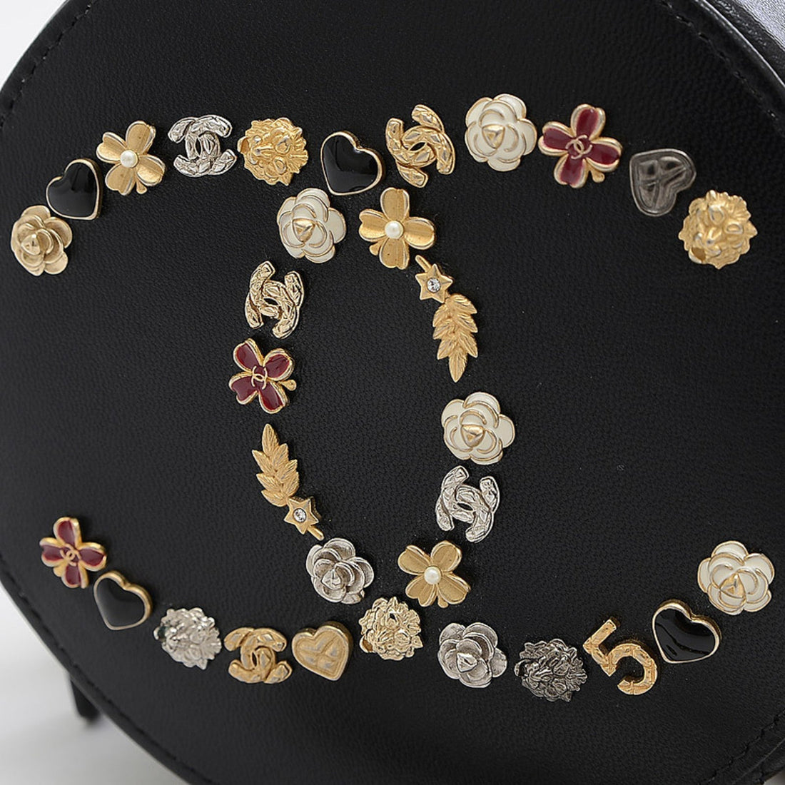 Chanel Women's Leather Shoulder Bag Black