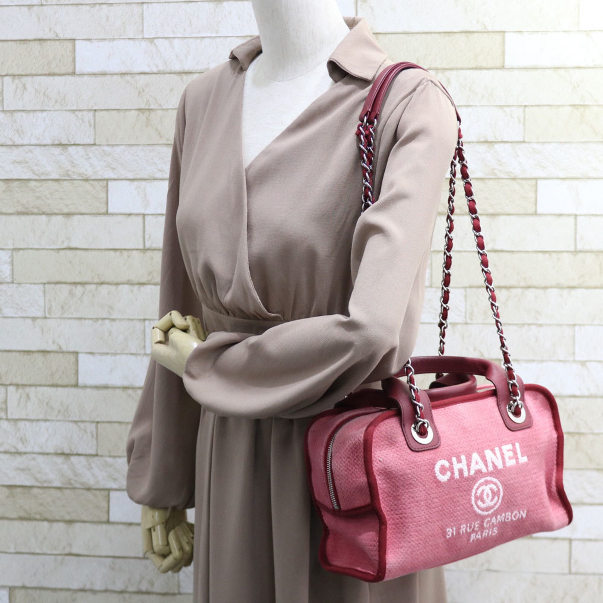 CHANEL Shoulder Bag Handbag Red Ladies