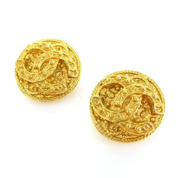 Chanel earrings here mark metal gold ladies