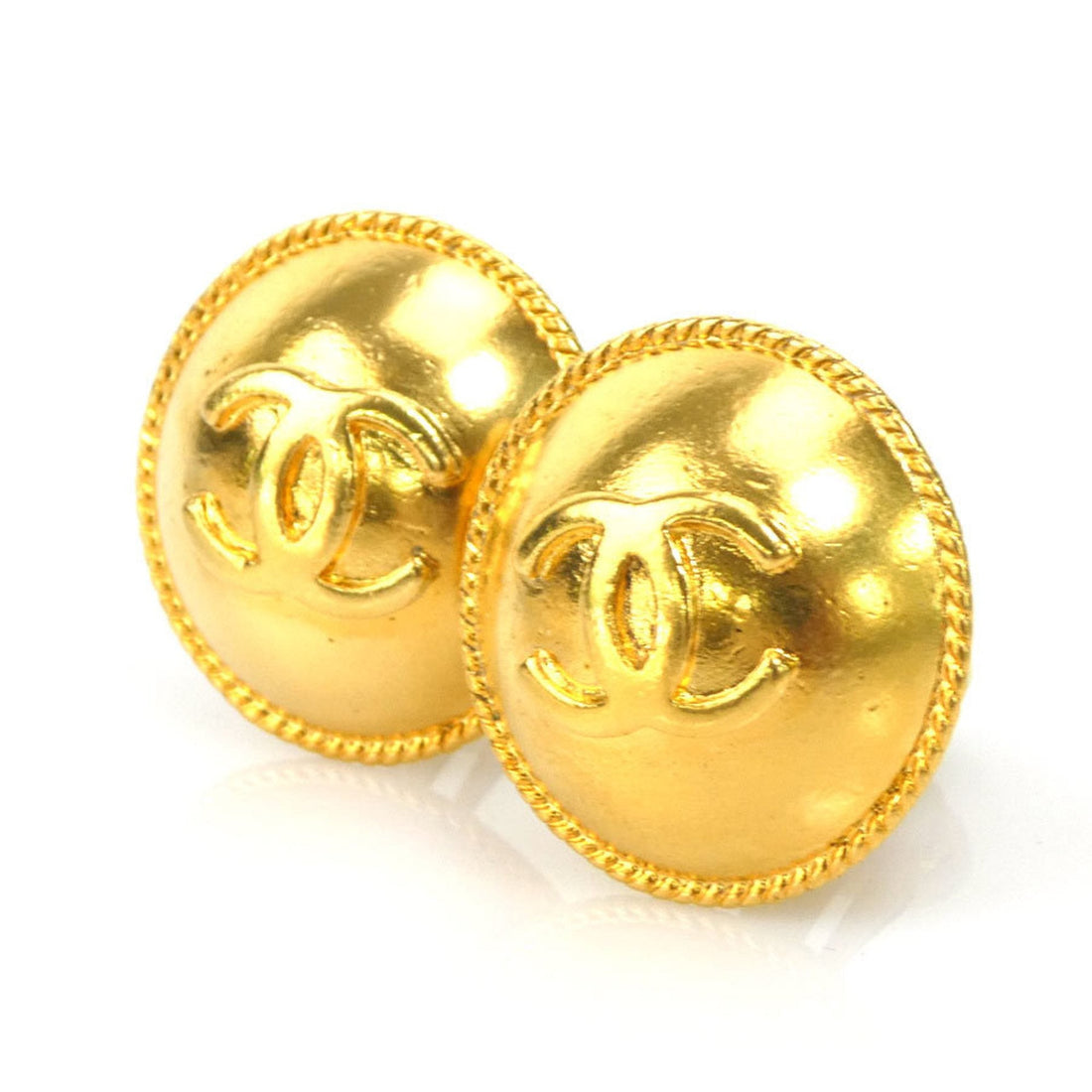 Chanel earrings here mark metal gold ladies