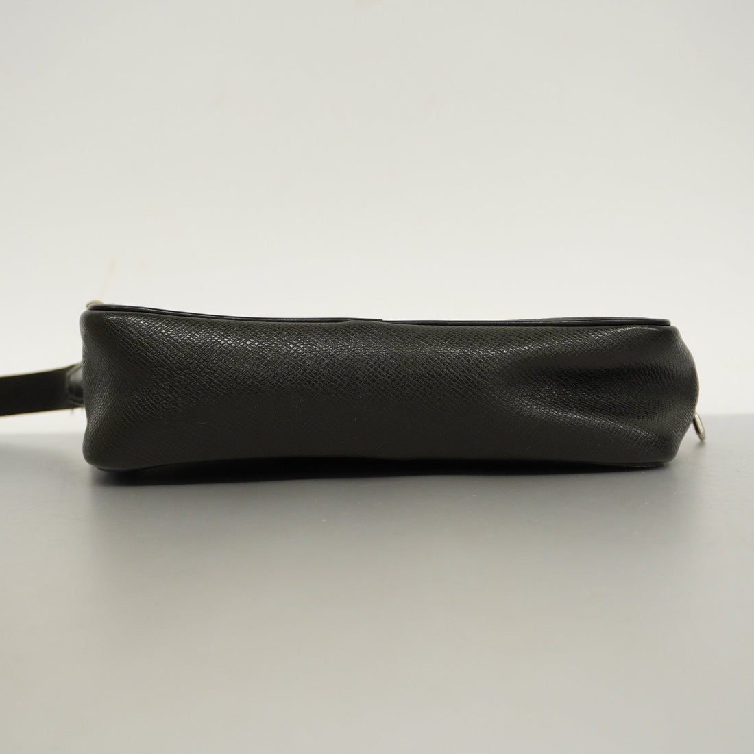 LOUIS VUITTONAuth Taiga Karuga M30812 Men's Clutch Bag Ardoise