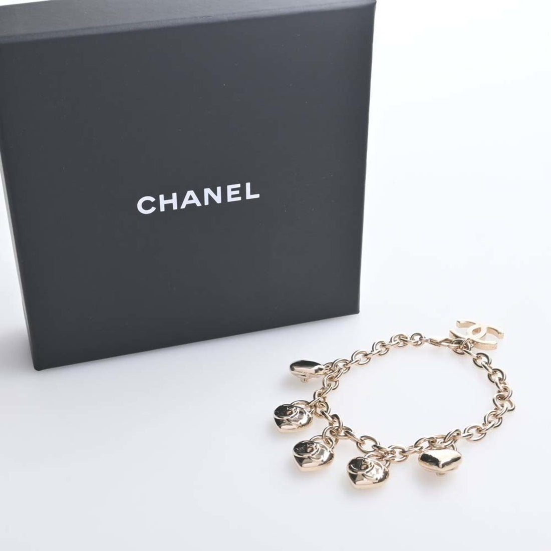 Chanel Heart here mark bracelet B22 B gold ladies