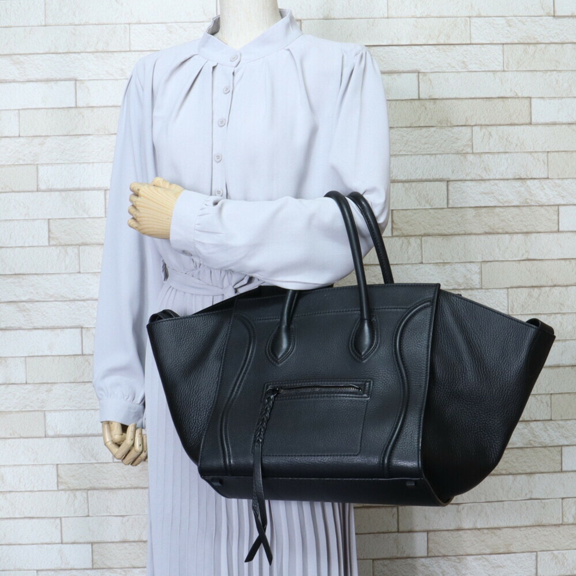 Celine Luggage Phantom Handbag Leather Black Ladies