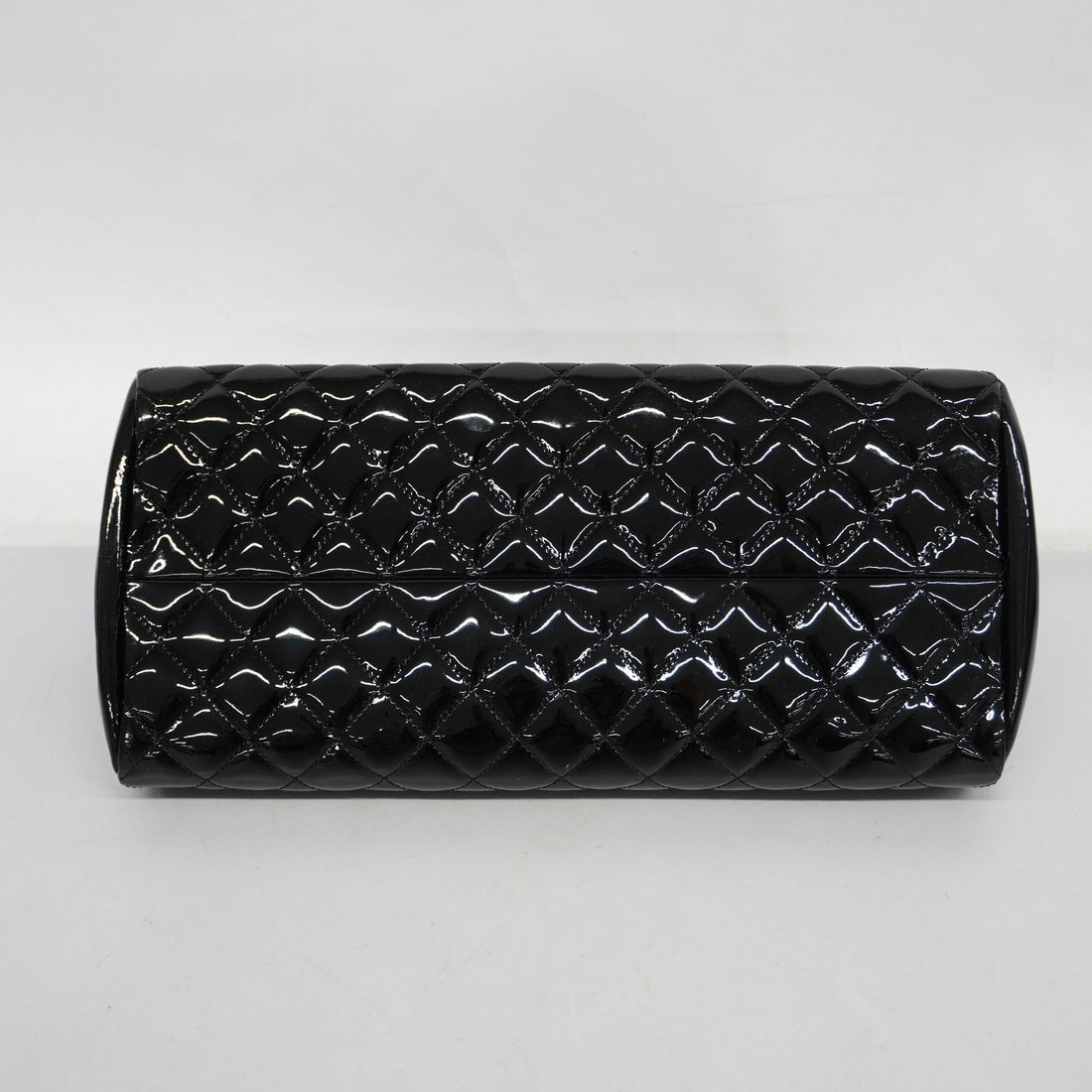 ChanelAuth  Matelasse Shoulder Bag Chain Shoulder Women's Patent Leather Black