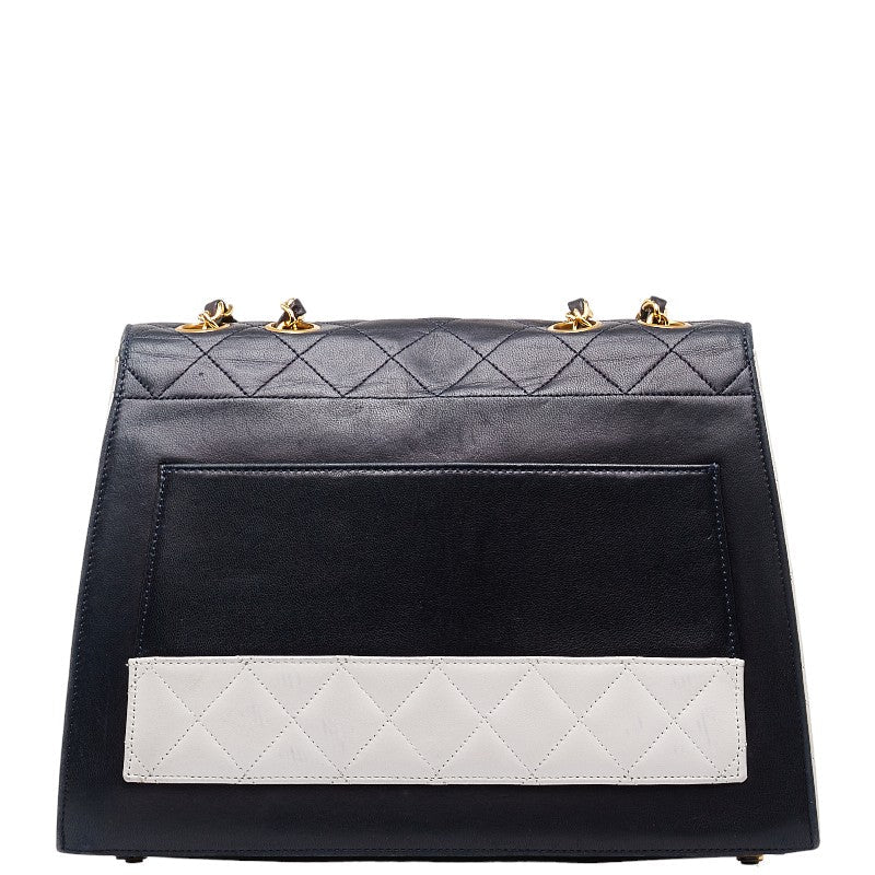 Chanel CC Trapezoid Flap Bag Leather Shoulder Bag in Fair condition