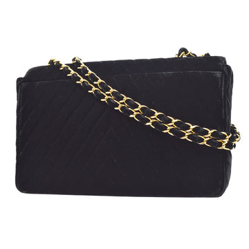 Chanel? 1991-1994 Chevron Classic Flap Maxi Black Velvet AK37942e