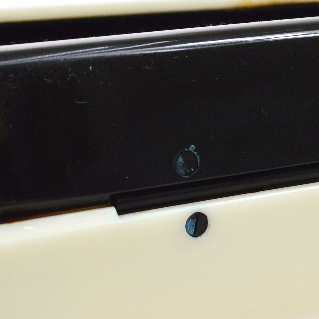 CHANEL 2000-2001 Monochrome Acrylic Shoulder Bag Small 00323