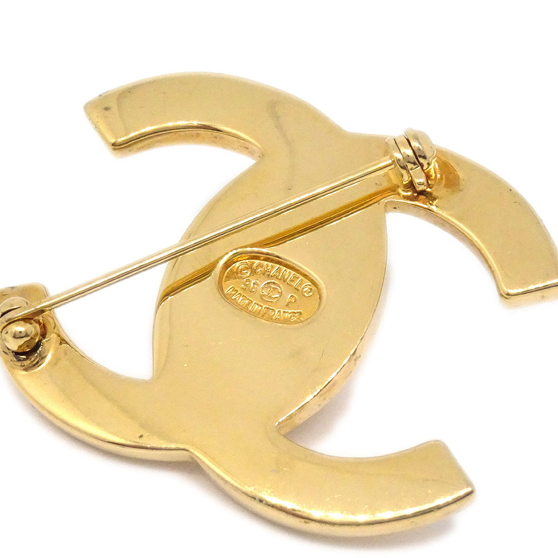 CHANEL 1996 Turnlock Brooch Pin Gold Medium 73734