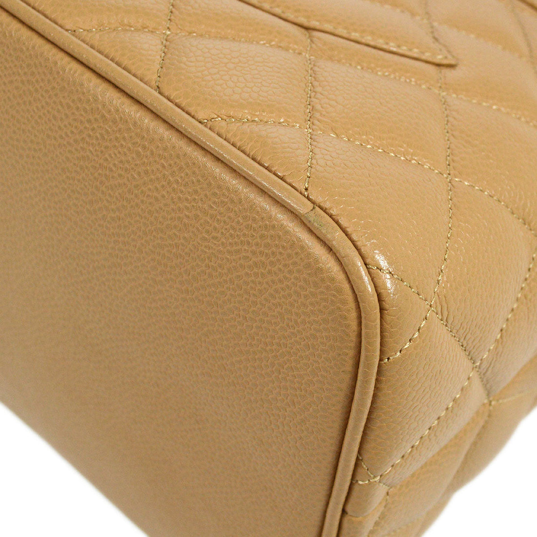 CHANEL 2003-2004 Beige Caviar Medallion Tote