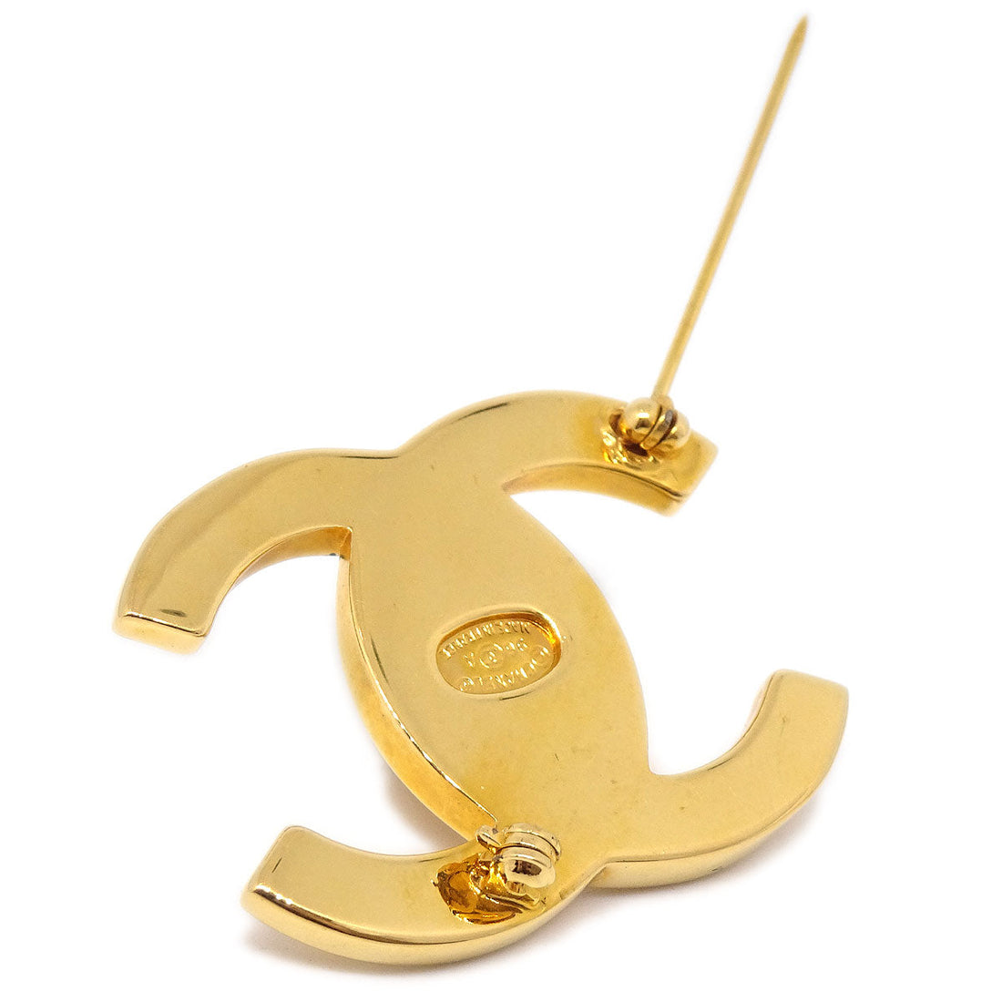 CHANEL 1996 Turnlock CC Brooch Pin Gold Medium 86027