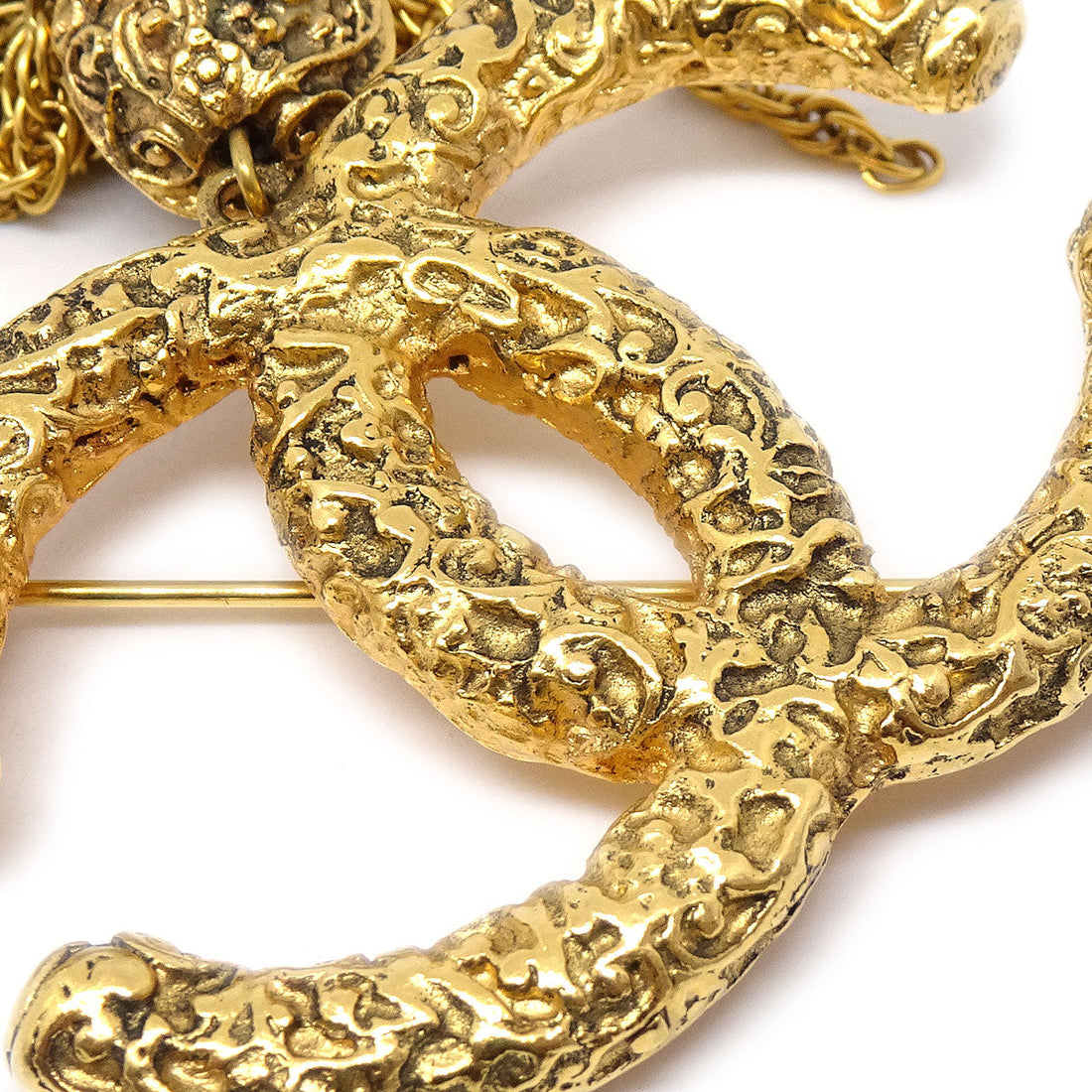 CHANEL 1993 Florentine Filigree Tassel Brooch Medium 86124