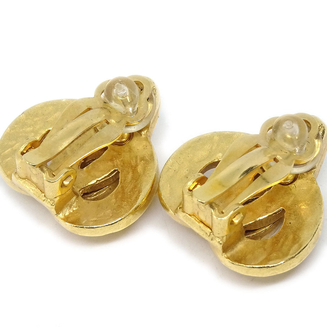 CHANEL 1997 Heart Earrings Gold Medium 46359
