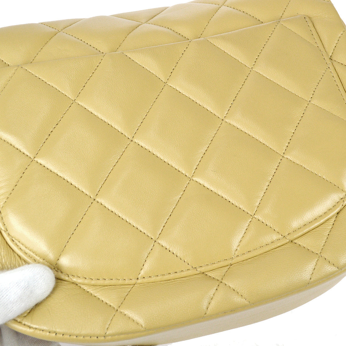 Chanel Chain Shoulder Bag Beige Lambskin