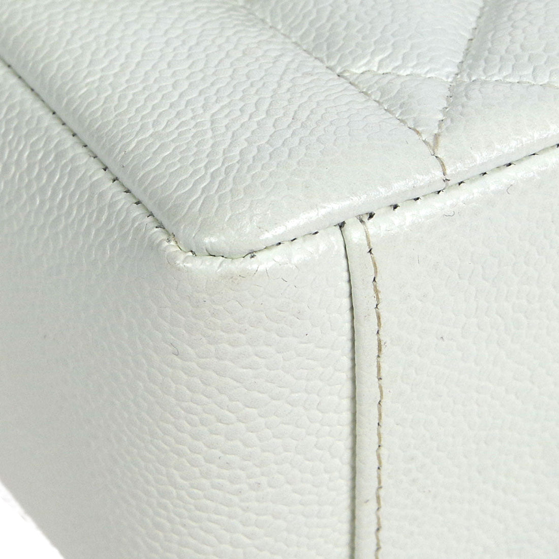 Chanel * 1997-1999 Medium Diana Chain Shoulder Bag White Caviar