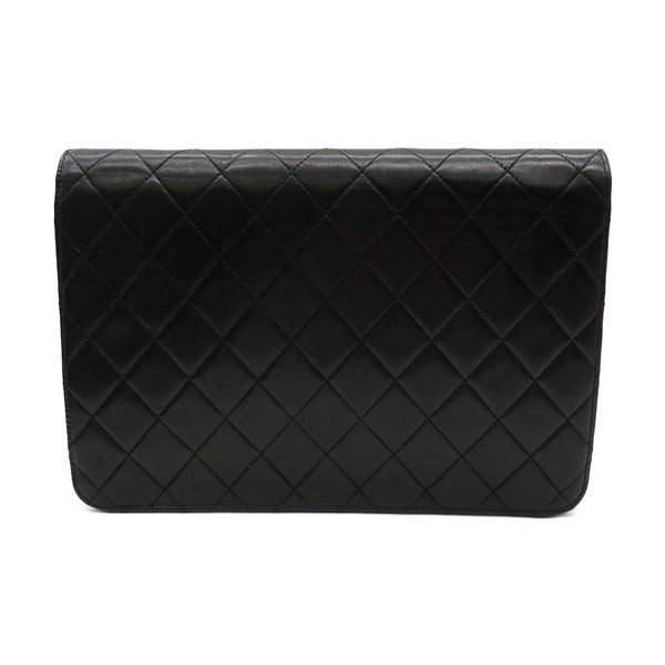 Chanel Quilted Leather Single Flap Bag Leather Crossbody Bag in Good condition