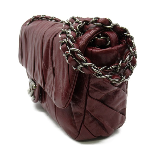 Chanel CC Glazed Twisted Medium Flap Bag Leather Crossbody Bag in Excellent condition