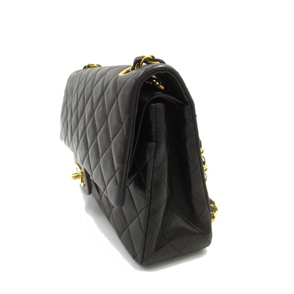 Chanel Medium Classic Double Flap Bag Leather Shoulder Bag A01112 in Good condition