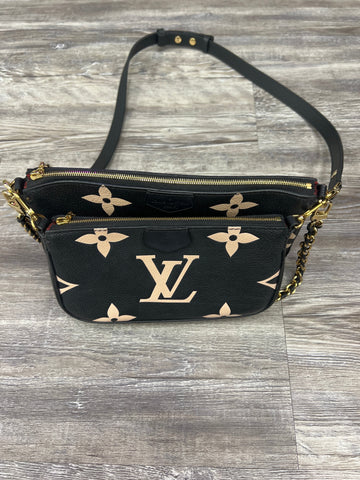 Crossbody Luxury Designer By Louis Vuitton Size: Medium